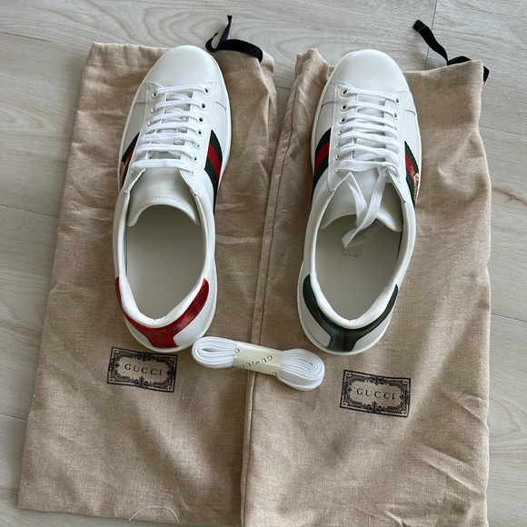 Men’s Authentic Gucci Leather sneakers - Picture 5 of 15
